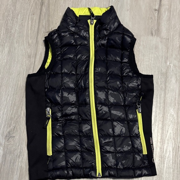 Free Country Black and Neon Yellow Puffer Vest - Picture 1 of 1